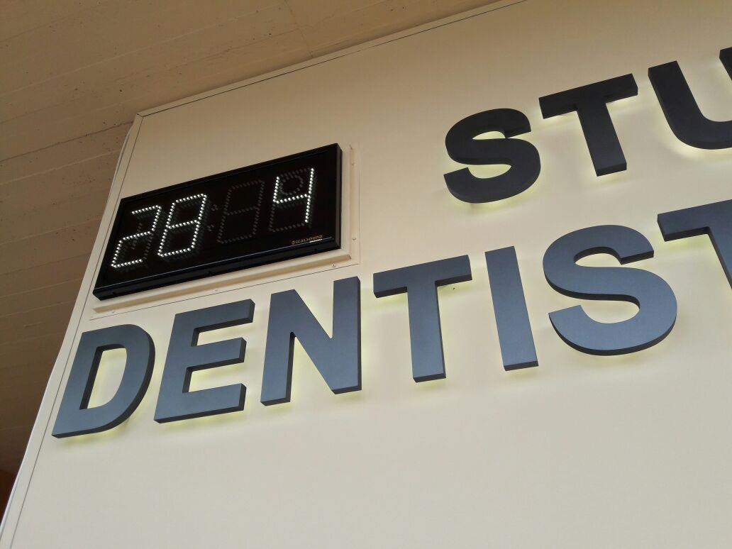 Insegne - DENTISTA - Lettere in forex retroilluminate Astor Pubblicità Insegne - DENTISTA - Lettere in forex retroilluminate